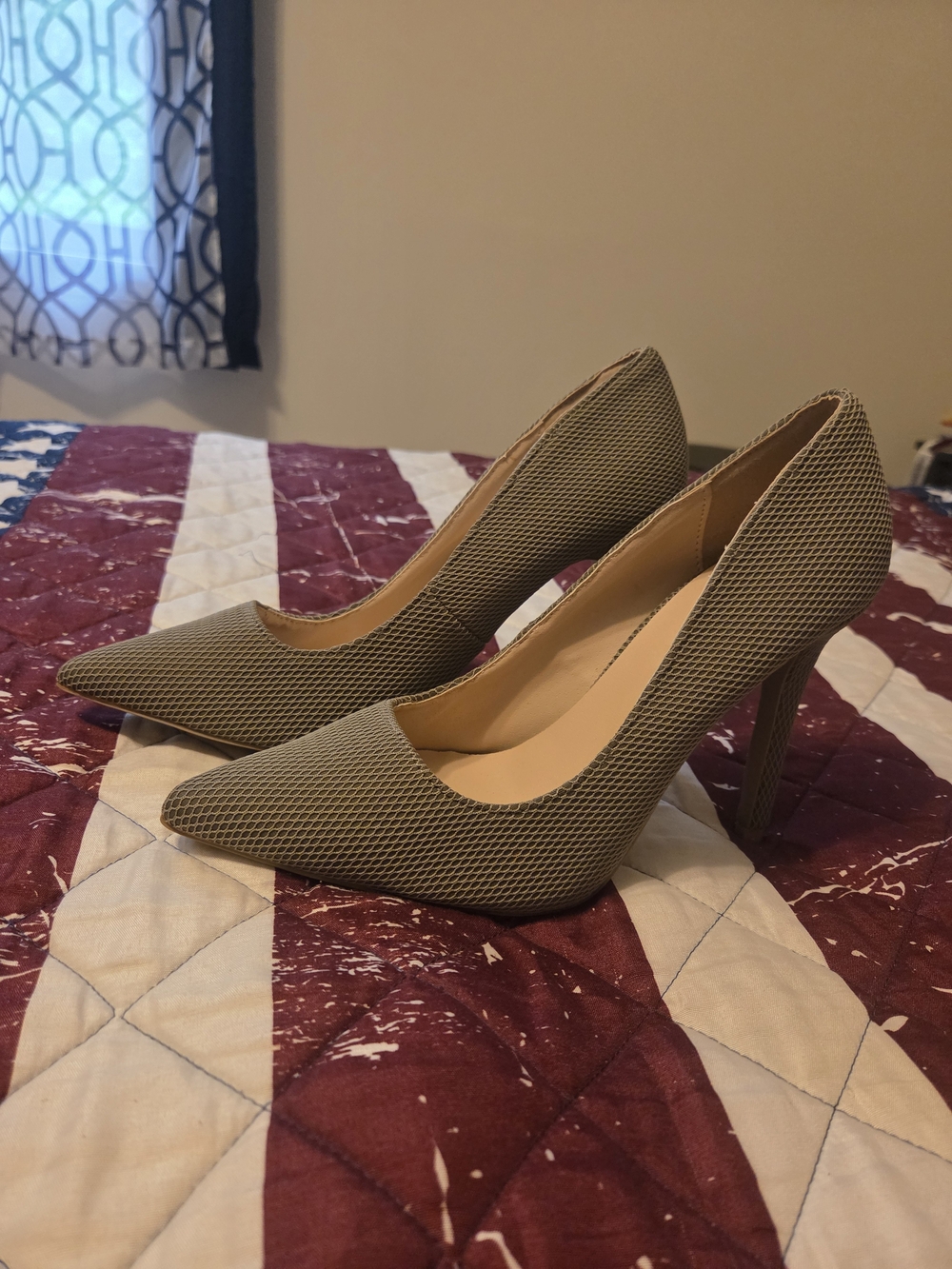 Charlotte Russe Textured Netting Stiletto Heels Olive Green Size 10